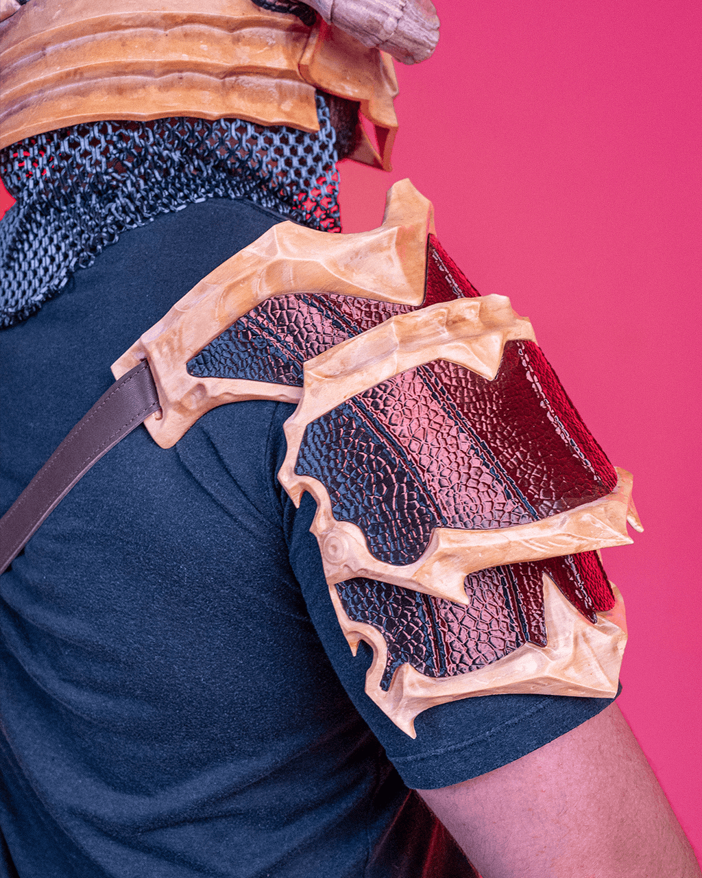 Bonebreaker Shoulder Pad  Painted model  Drop: DROP #286