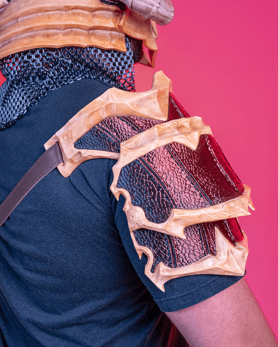 Bonebreaker Shoulder Pad  Painted model  Drop: DROP #286