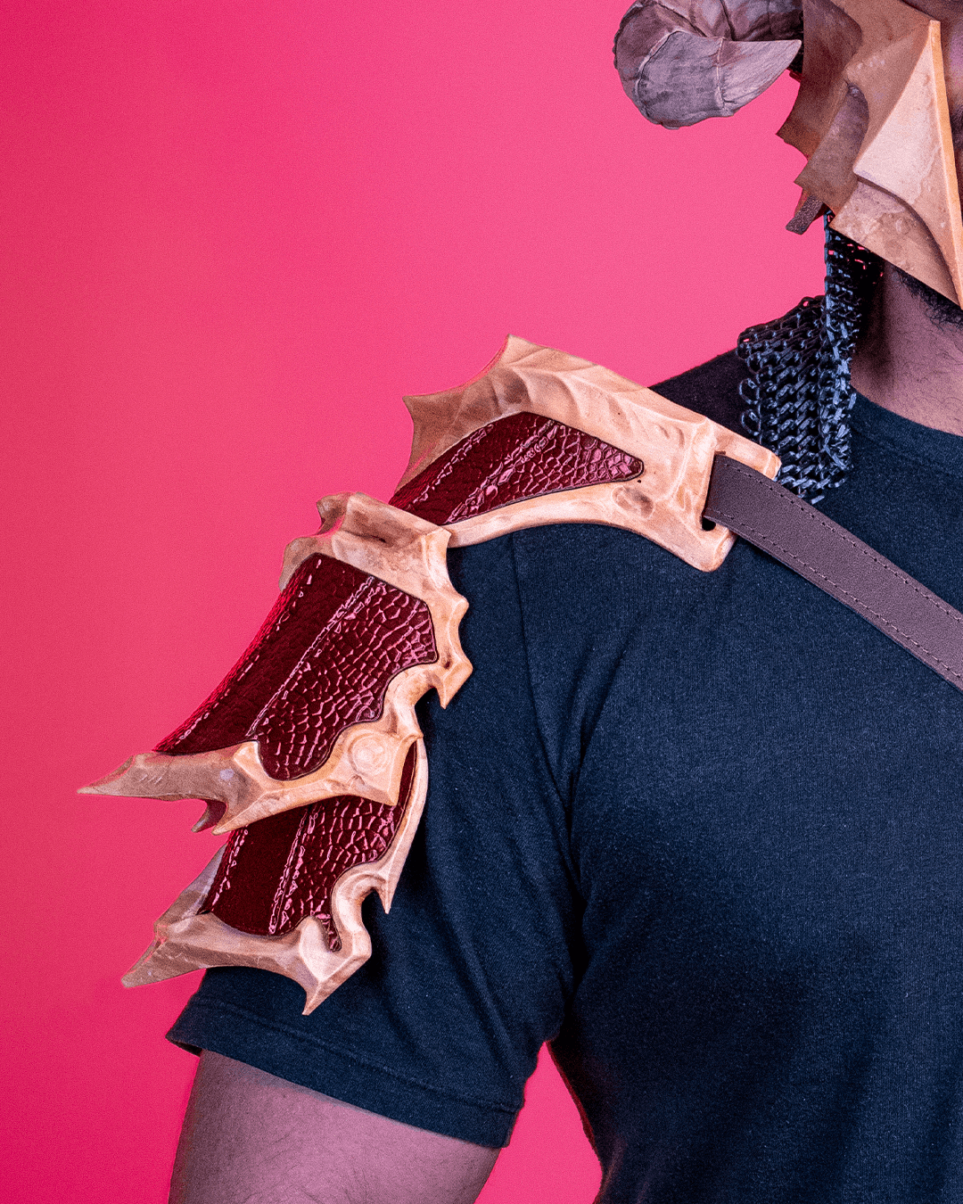 Bonebreaker Shoulder Pad  Painted model  Drop: DROP #286