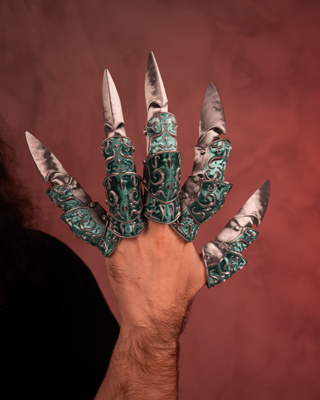 Chivalric Points Claws