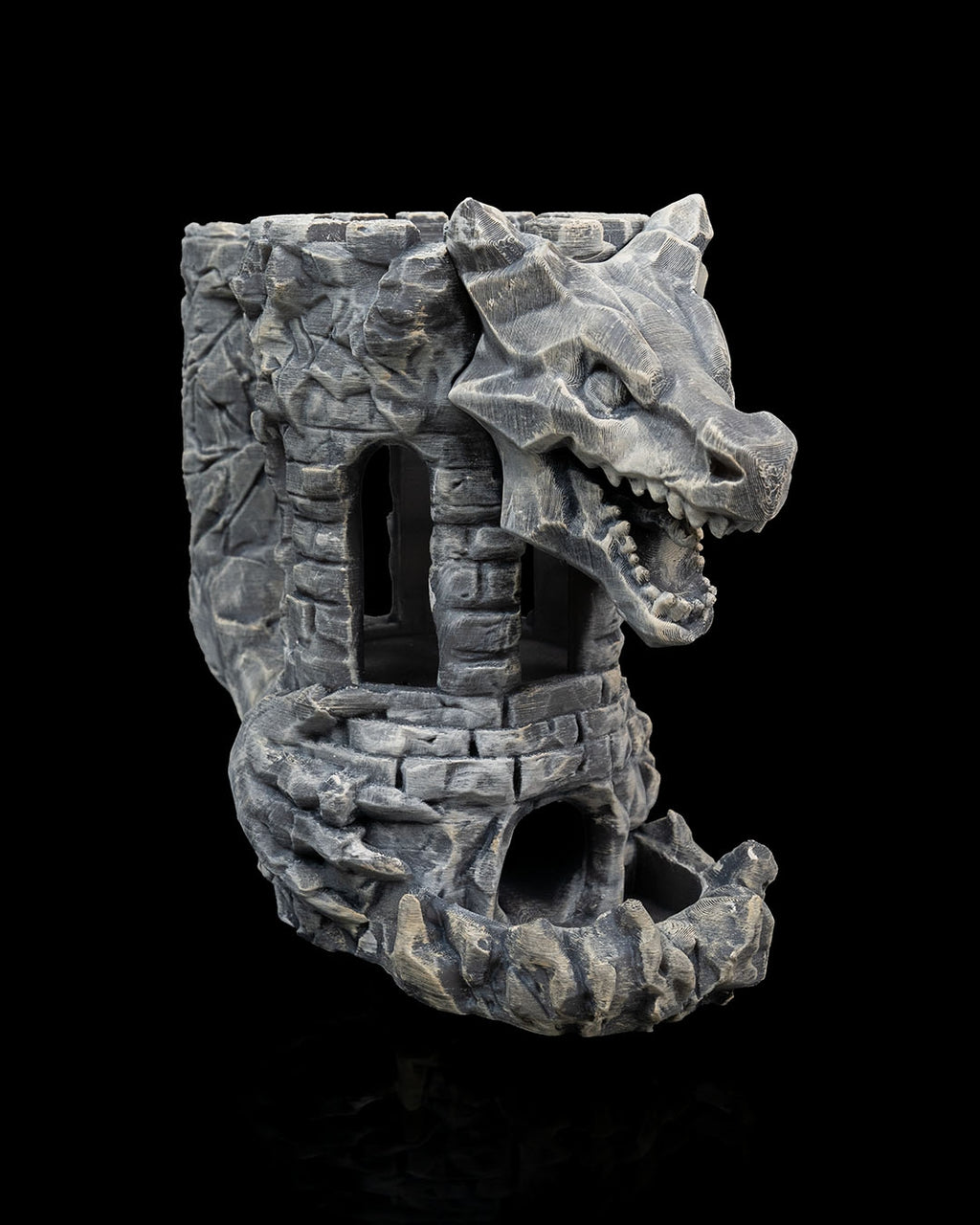 Porte-gobelet et tour à dés de la Forteresse du Dragon
