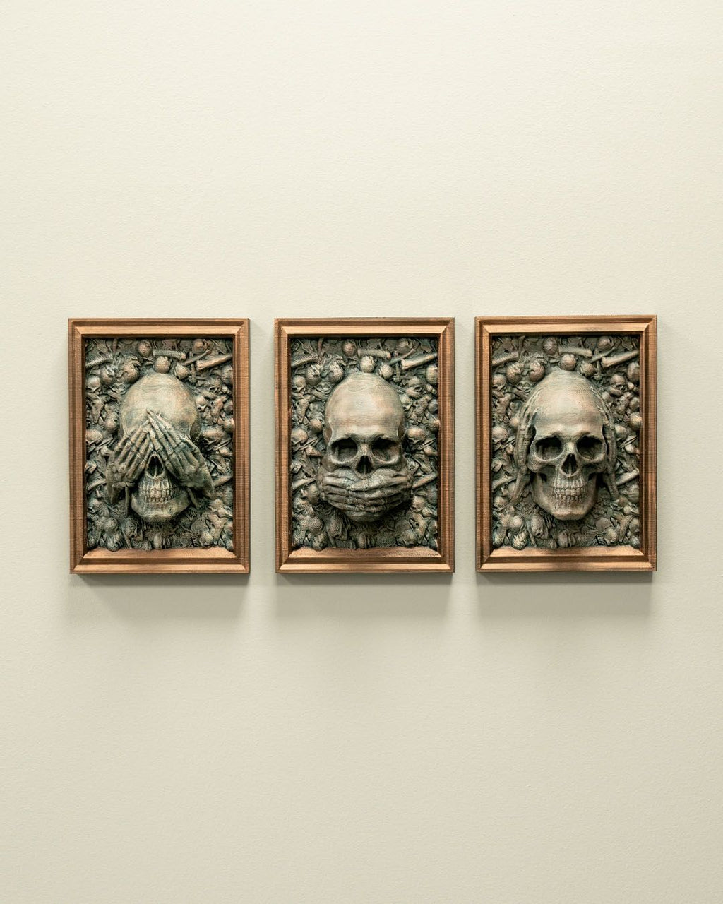 Three Wise Skulls