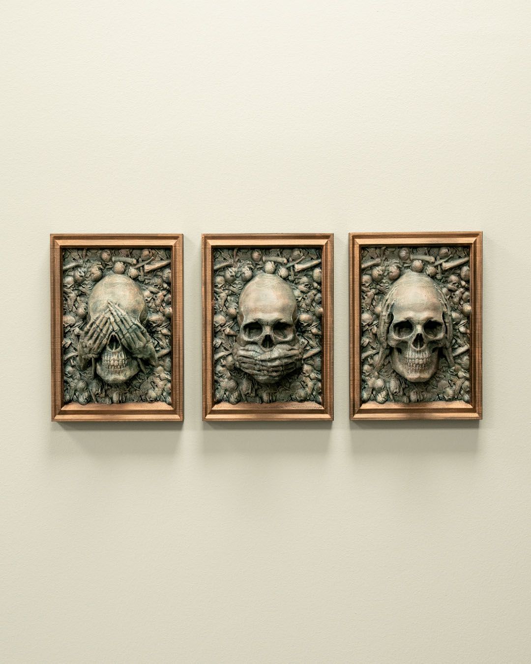 Three Wise Skulls