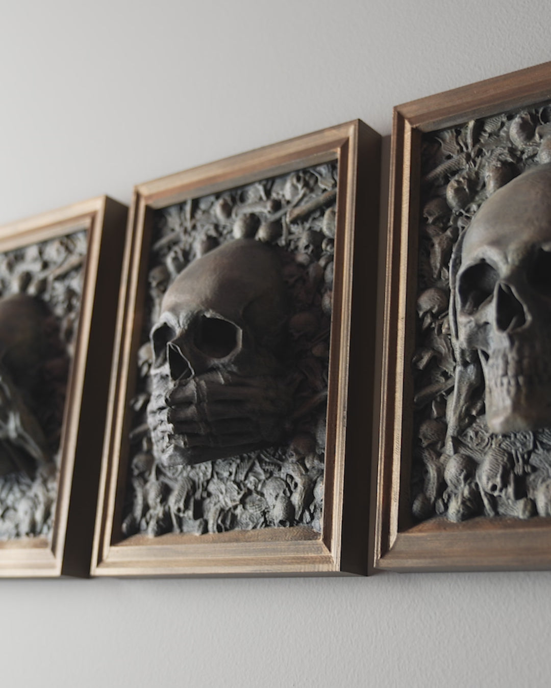 Three Wise Skulls